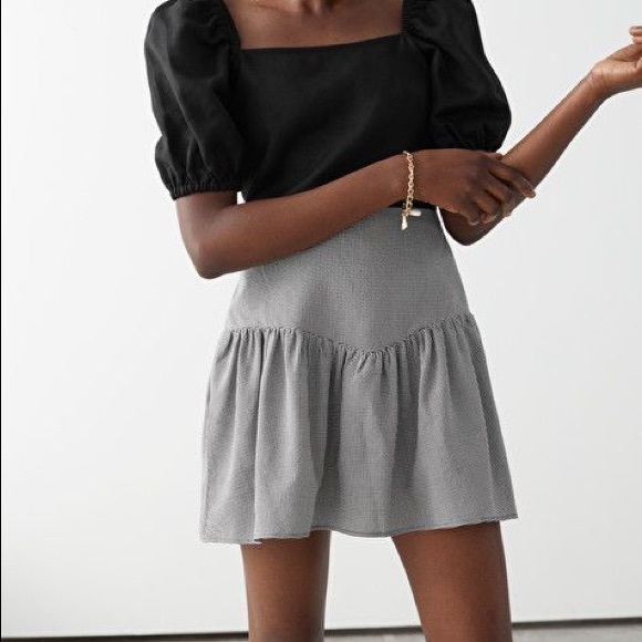 & Other Stories Dresses & Skirts - & Other Stories Women’s Black Ruffle Mini Skirt Size 4